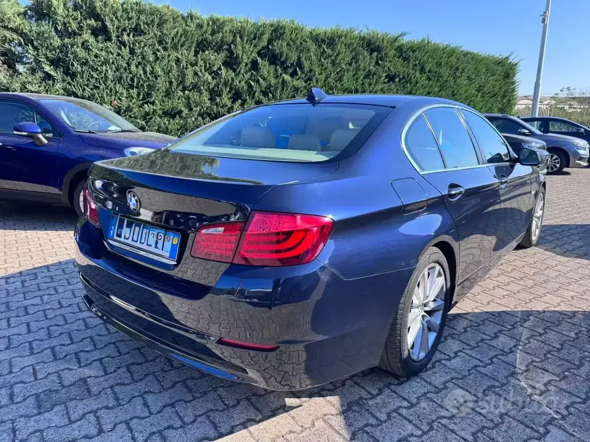 Usata BMW 530 245 CV (180 kW) 2010 Bluazzurro Berlina