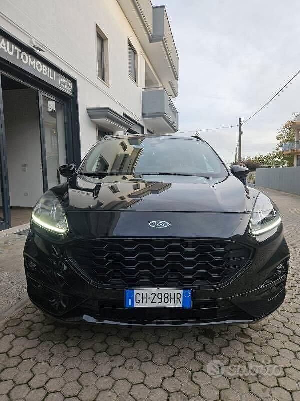 Usado Ford Kuga ST-Line X 120 CV (88 kW) 2021 Negro SUV