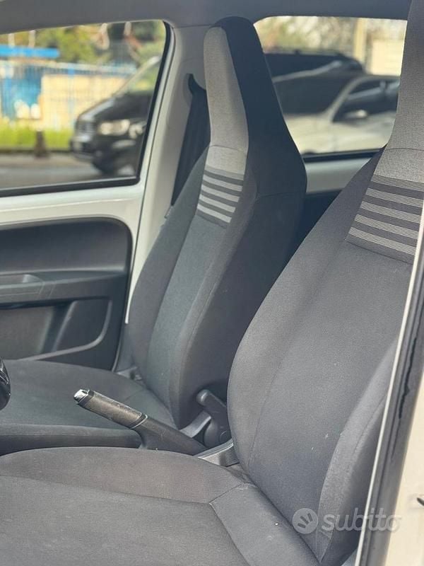 Usata VW up! 60 CV (44 kW) 2020 Bianco Utilitaria