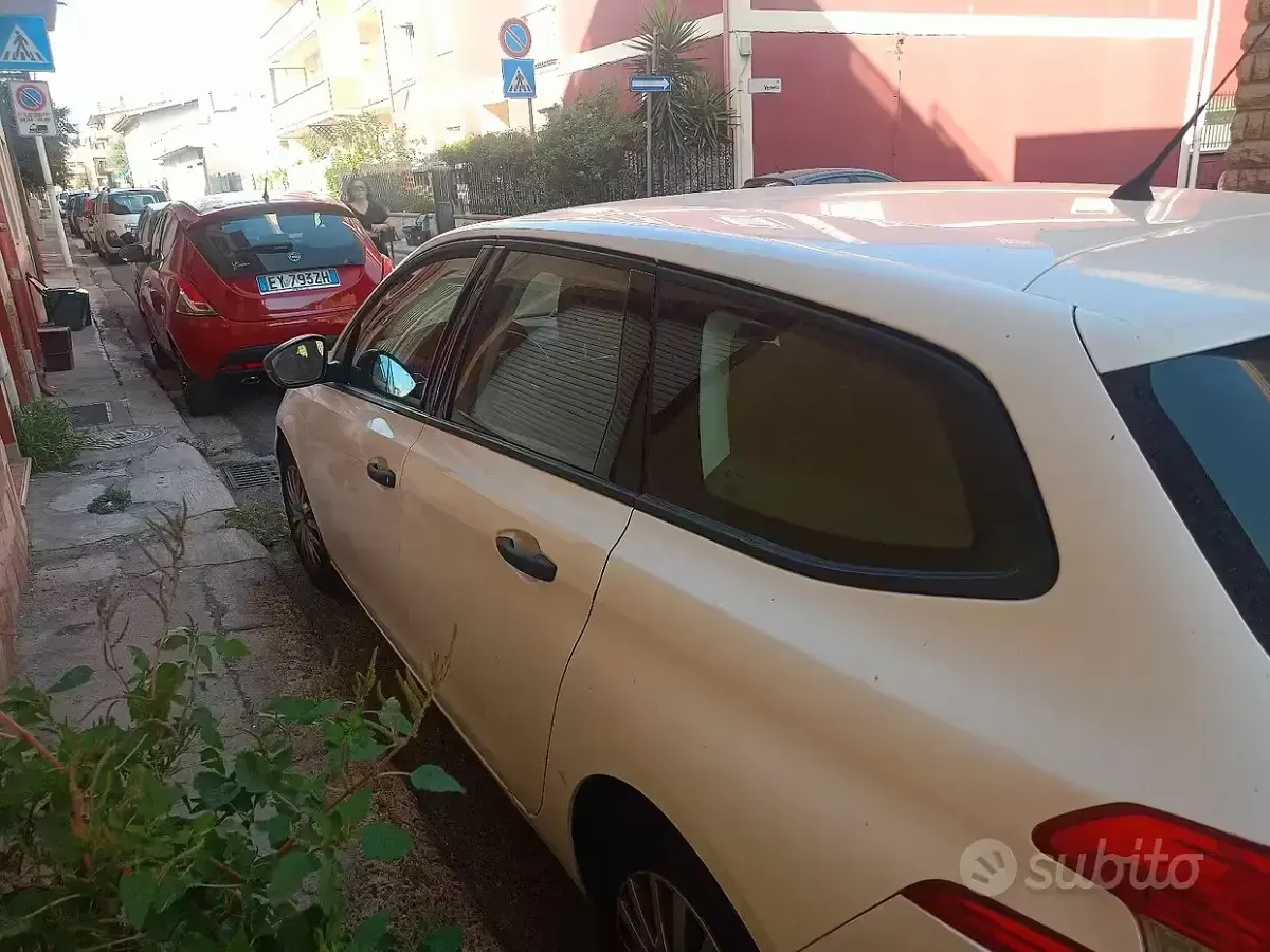 Usata Peugeot 308 SW 92 CV (67 kW) 2015 Bianco Station wagon