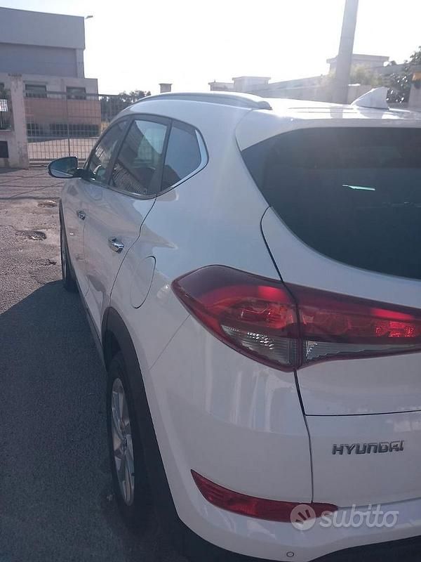 Usata Hyundai Tucson 116 CV (85 kW) 2017 Bianco SUV