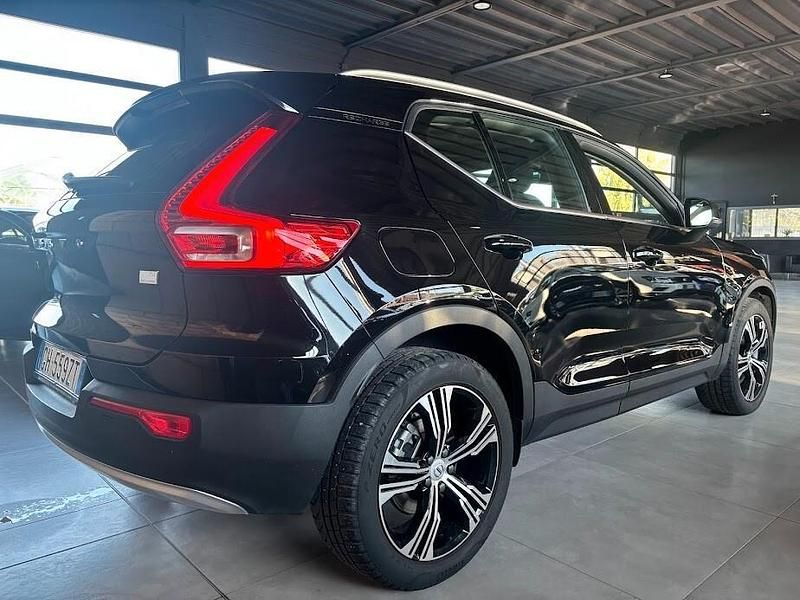 Usata Volvo XC40 129 CV (94 kW) 2022 Nero SUV