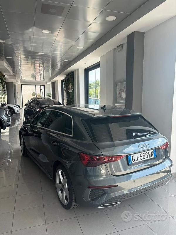 Usata Audi A3 S-Line 150 CV (110 kW) 2022 Grigio Berlina