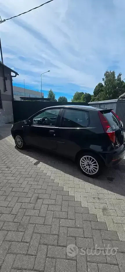 Usata Fiat Punto 60 CV (44 kW) 2007 Nero Utilitaria