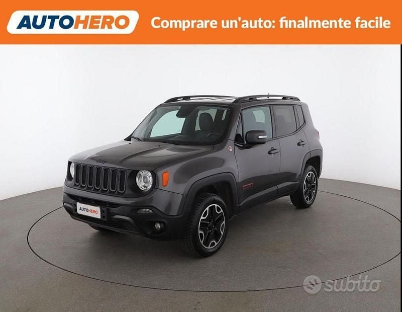Usata Jeep Renegade Trailhawk 170 CV (125 kW) 2018 Grigio SUV