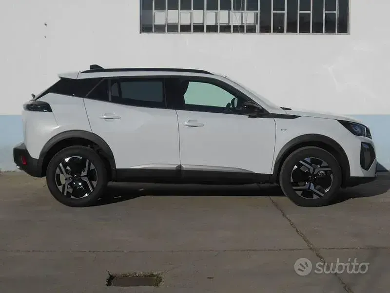 Nuova Peugeot 2008 Allure 131 CV (96 kW) 2025 Bianco SUV