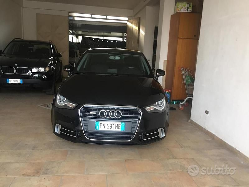 Usata 2012 Audi A1 Ambition Due volumi | 7500 € (Buon prezzo) - Immagine 1/4