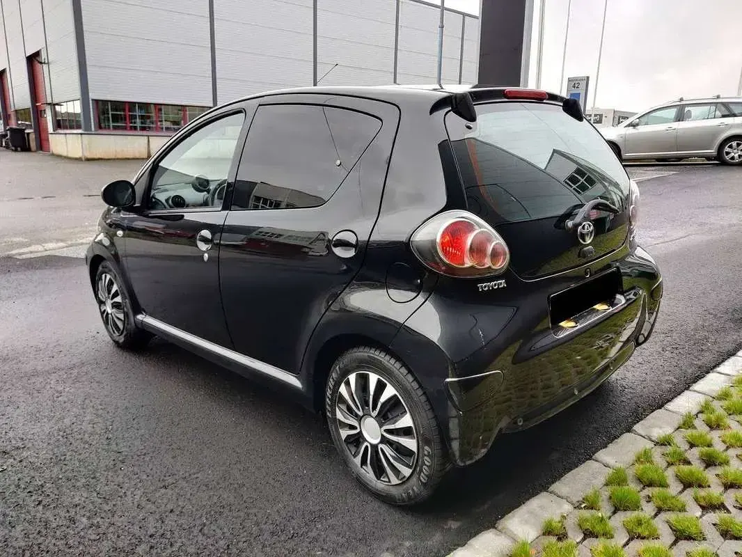 Usata Toyota Aygo Sol 54 CV (39 kW) 2008 Nero Utilitaria