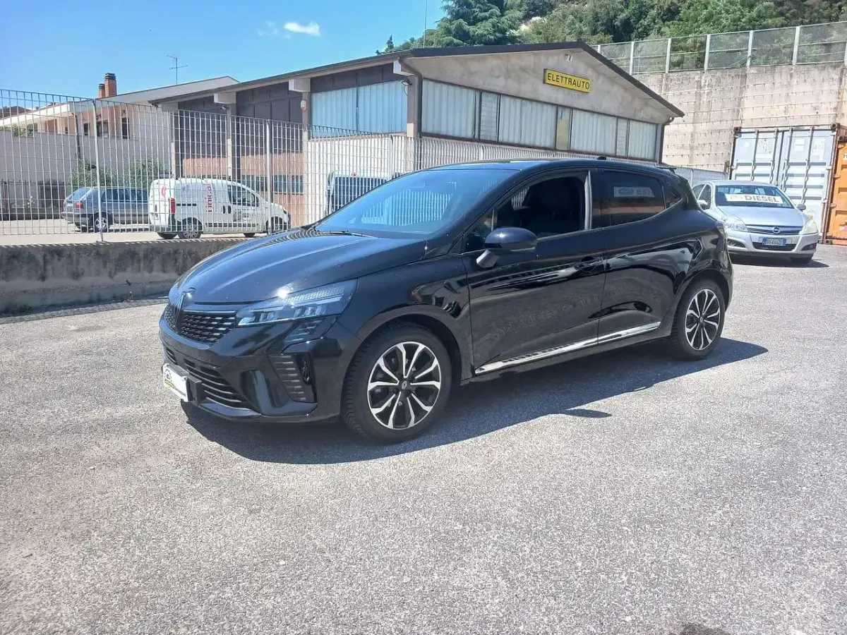 Usata Renault Clio V Techno 91 CV (66 kW) 2025 Other Berlina