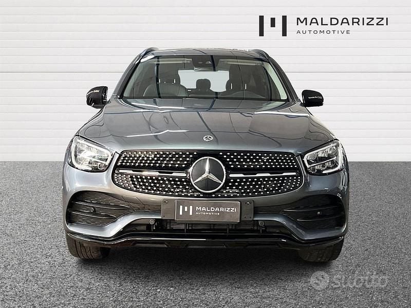 Usata Mercedes GLC200 Premium Plus 197 CV (144 kW) 2022 Argento SUV