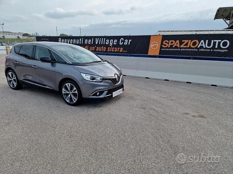 Usata Renault Scénic IV 110 CV (80 kW) 2018 Grigio Monovolume