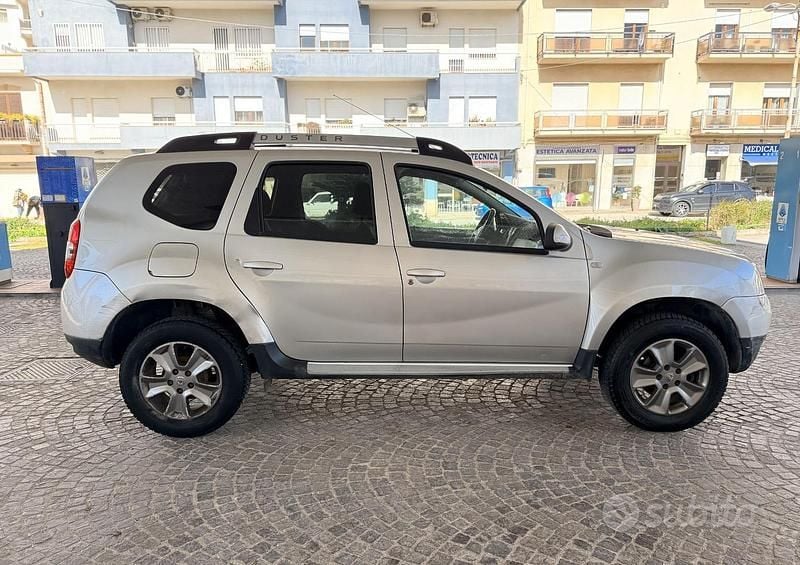 Usata Dacia Duster 110 CV (80 kW) 2018 Grigio SUV