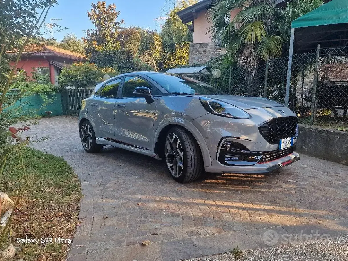 Usata Ford Puma ST 200 CV (147 kW) 2023 Grigio SUV