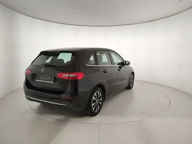 Usata Mercedes B180 Executive 116 CV (85 kW) 2021 Nero Utilitaria