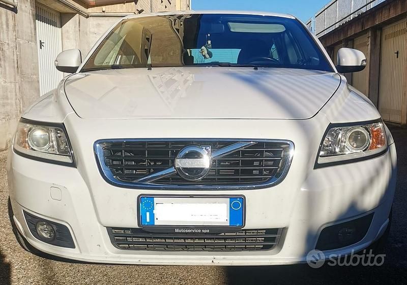 Usata Volvo V50 Plus 114 CV (83 kW) 2011 Bianco Station wagon