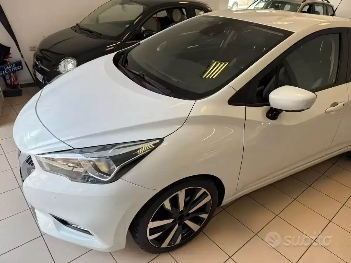 Usata Nissan Micra Tekna 90 CV (66 kW) 2017 Bianco Utilitaria
