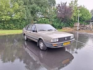 Usata VW Passat 69 CV (50 kW) 1986 Beige Berlina