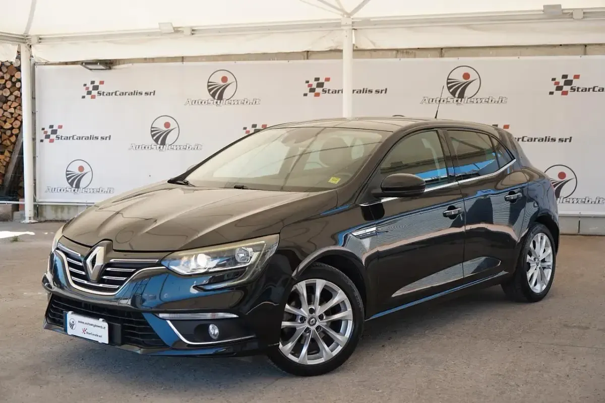 Usata Renault Mégane IV Intens 110 CV (80 kW) 2016 Nero Berlina