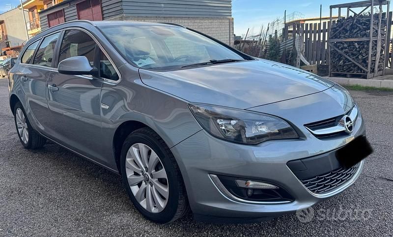 Usata Opel Astra 140 CV (102 kW) 2016 Grigio Station wagon