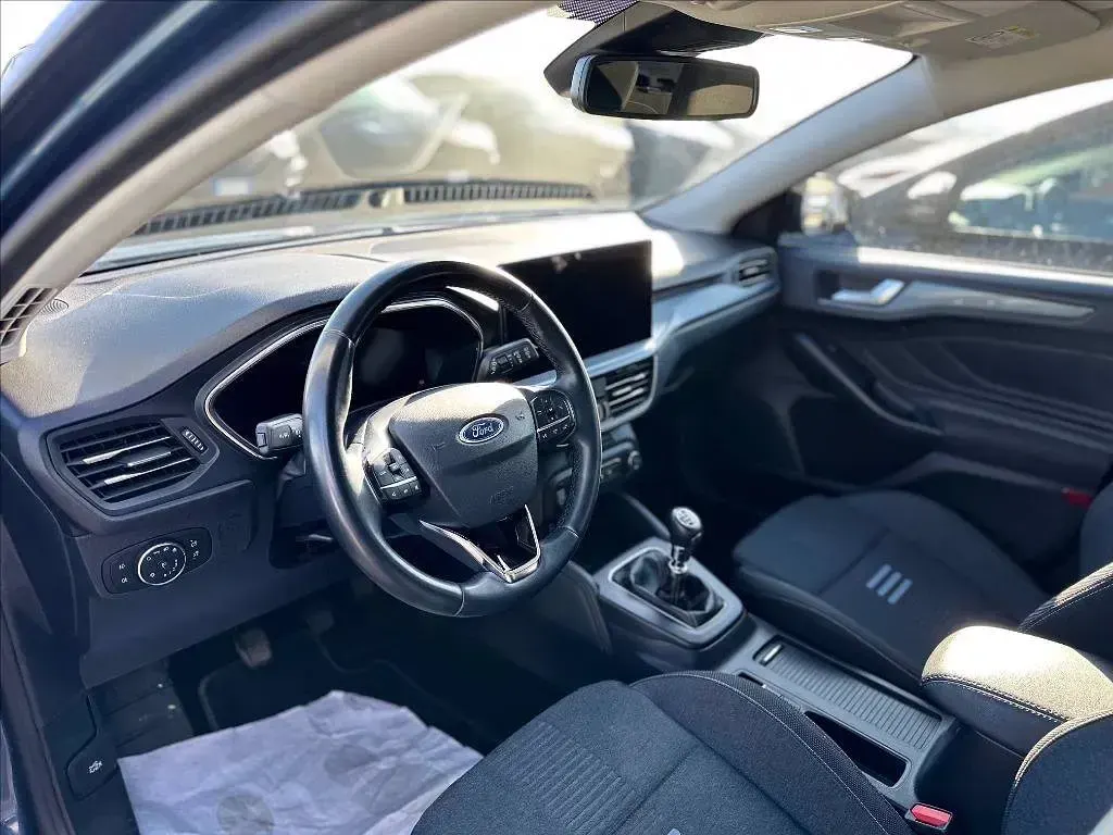 Usata Ford Focus Active X 125 CV (91 kW) 2022 Blu Berlina