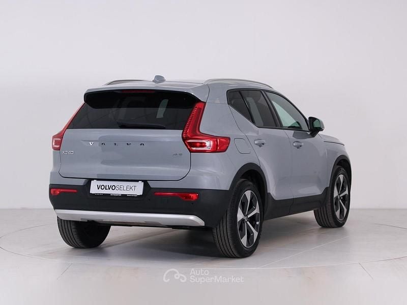 Usata Volvo XC40 Core 163 CV (119 kW) 2025 Grigio SUV