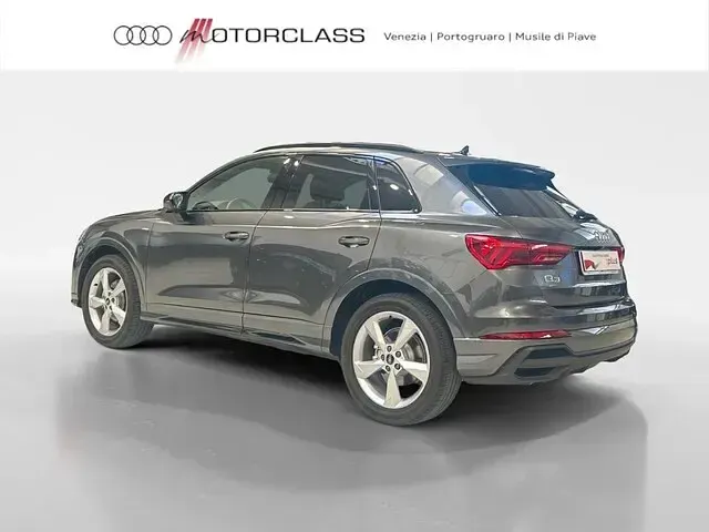 Usata Audi Q3 S-Line 150 CV (110 kW) 2025 Grigio SUV
