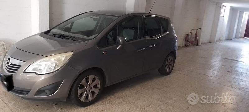 Usata Opel Meriva 95 CV (69 kW) 2010 Monovolume