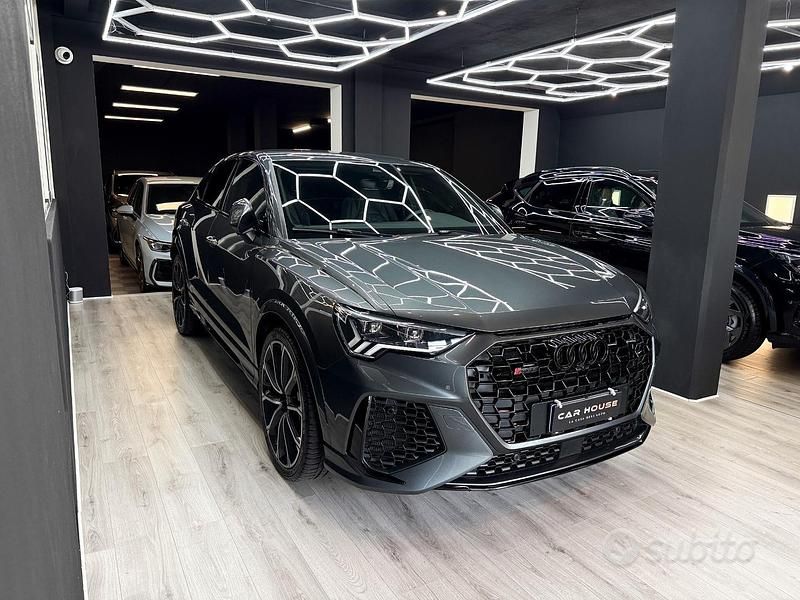 Begagnad Audi RS Q3 Comfort 400 HK (294 kW) 2021 Grå SUV