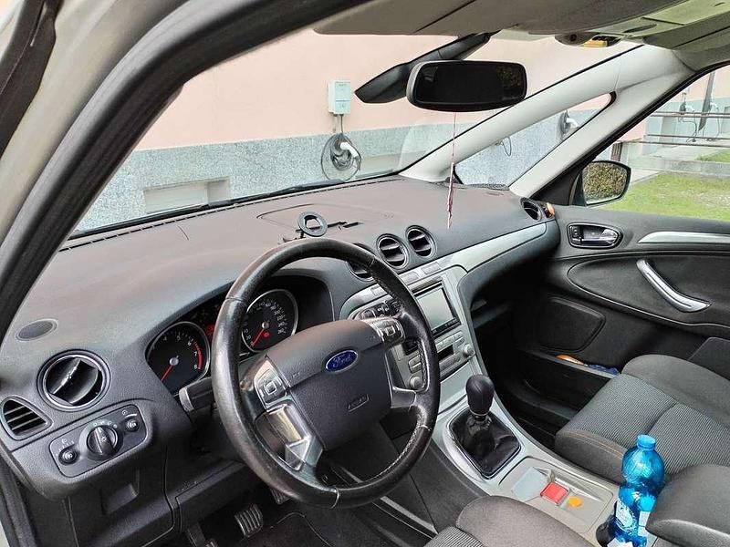 Usata Ford S-MAX Titanium 145 CV (106 kW) 2007 Monovolume