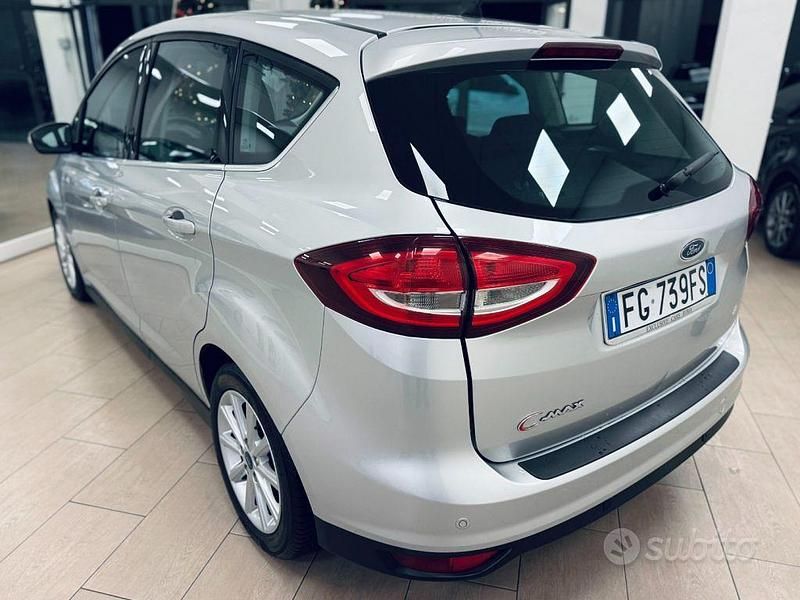 Begagnad Ford C-MAX Titanium 120 HK (88 kW) 2017 Grå Minibuss