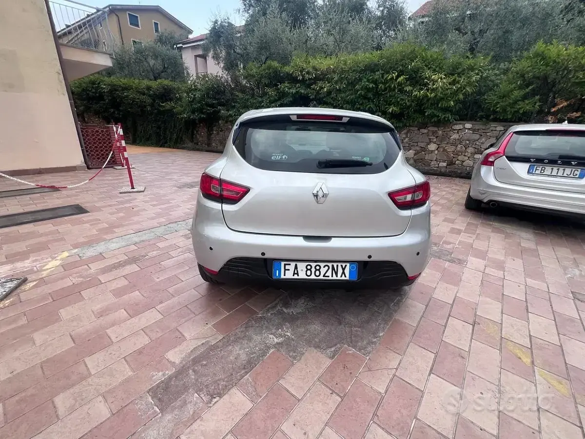 Usata Renault Clio IV 75 CV (55 kW) 2015 Grigio Berlina