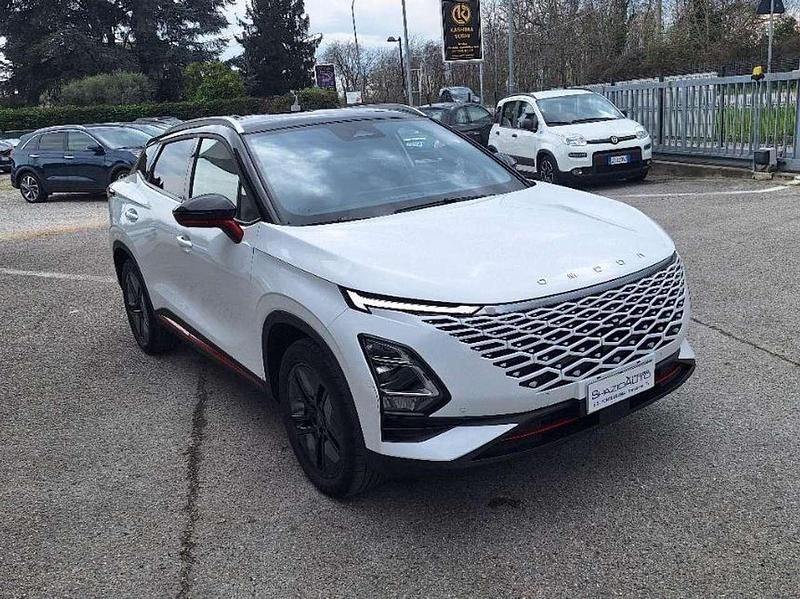 Usata Omoda 5 147 CV (108 kW) 2024 Bianco SUV