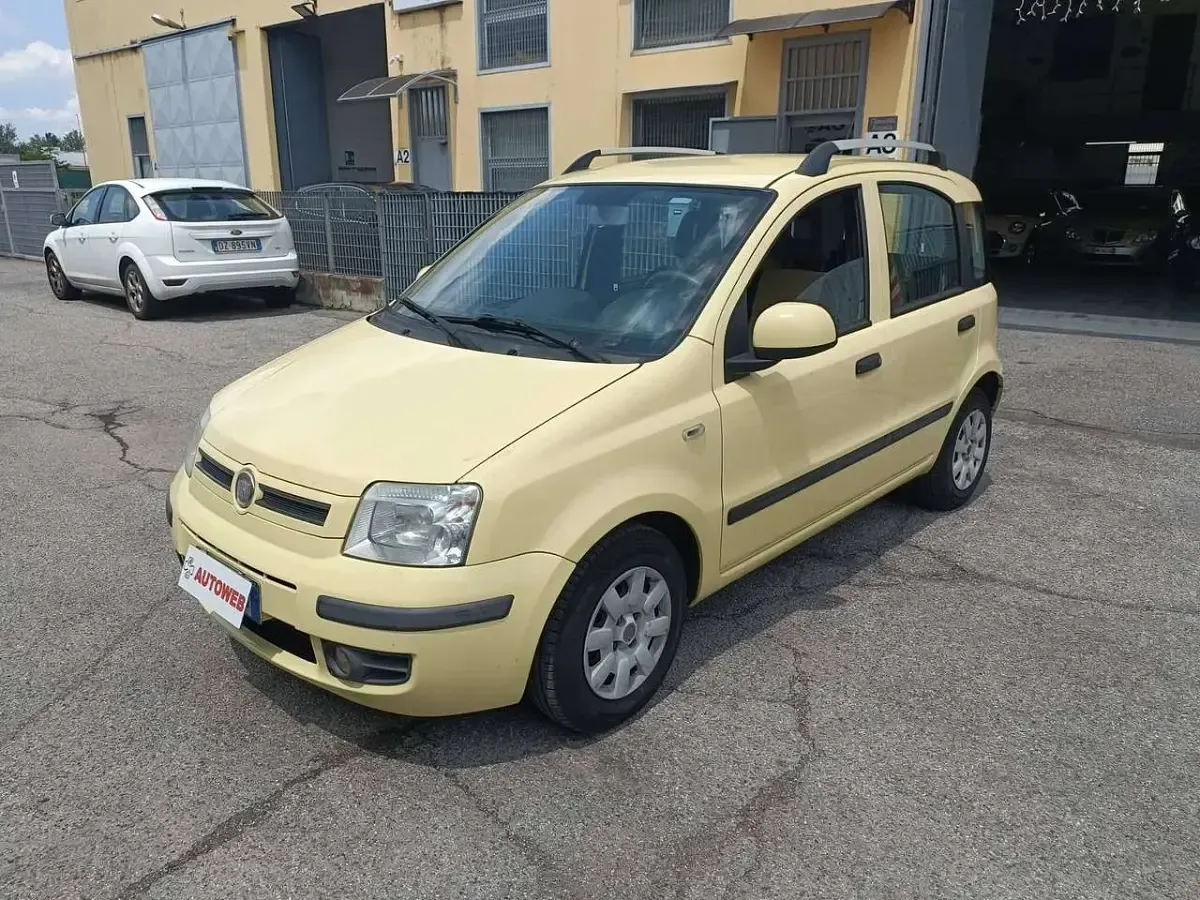 Usata Fiat Panda Dynamic 69 CV (50 kW) 2011 Giallo Utilitaria