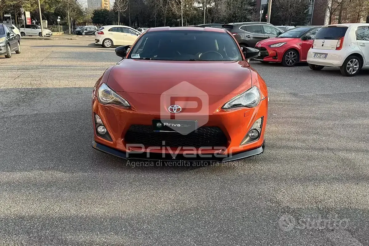 Usata Toyota GT86 GT 200 CV (147 kW) 2013 Arancione Coupé