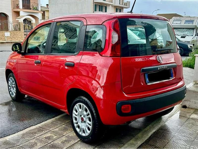 Usata Fiat Panda Easy 69 CV (50 kW) 2020 Rosso Utilitaria