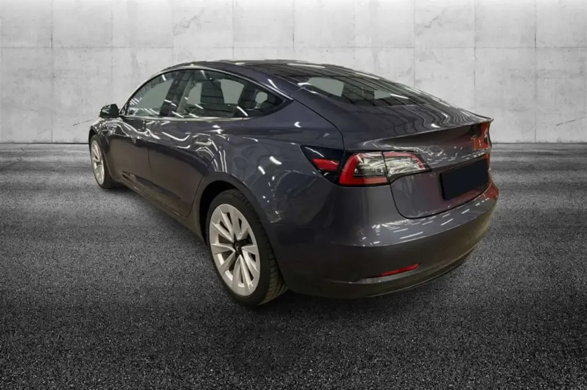 Usata Tesla Model 3 152 kW (208 CV) 2023 Grigio Berlina