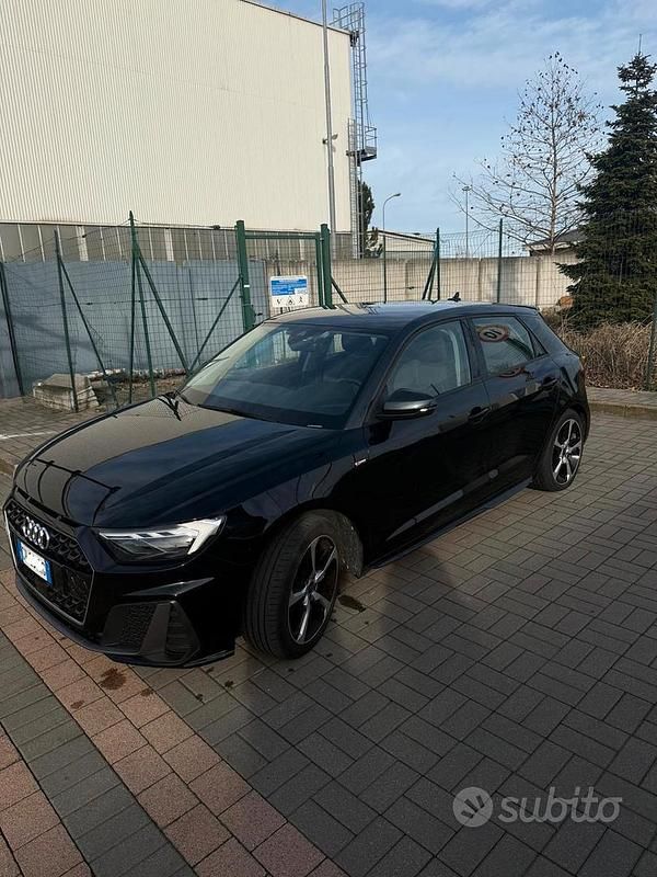 Usata Audi A1 S-Line 95 CV (69 kW) 2023 Nero SUV
