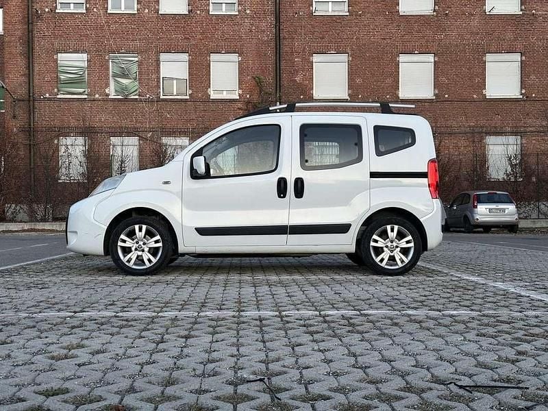 Usata Fiat Qubo Trekking 75 CV (55 kW) 2012 Bianco Monovolume