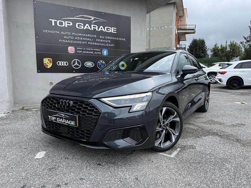Usata Audi A3 S-Line 204 CV (150 kW) 2022 Grigio Berlina