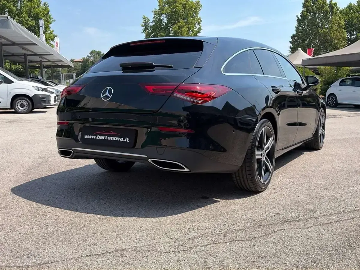Usata Mercedes CLA180 136 CV (100 kW) 2021 Nero Coupé