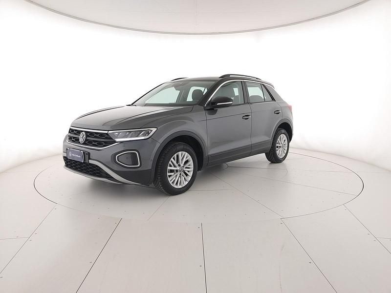 Usata VW T-Roc Life 116 CV (85 kW) 2025 Indium grey metallizzato nero SUV