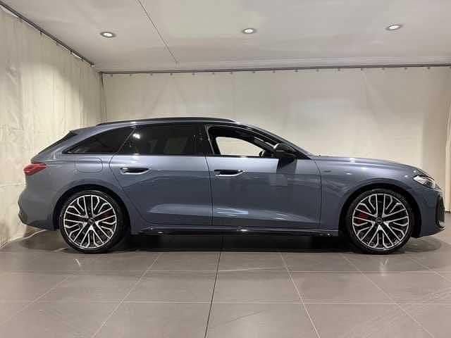 Nuova Audi A5 Ambiente 299 CV (219 kW) 2025 Blu/azzurro Station wagon