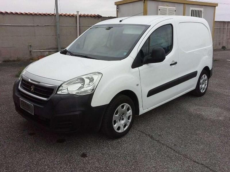 Usata Peugeot TePee 120 CV (88 kW) 2015 Bianco Monovolume