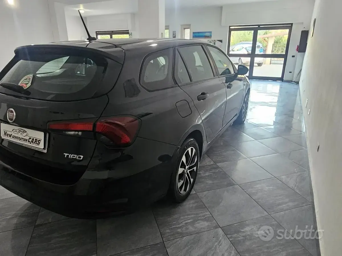 Usata Fiat Tipo City Life 131 CV (96 kW) 2021 Nero Station wagon