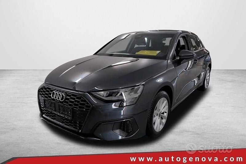 Usata Audi A3 Business 116 CV (85 kW) 2020 Grigio Berlina