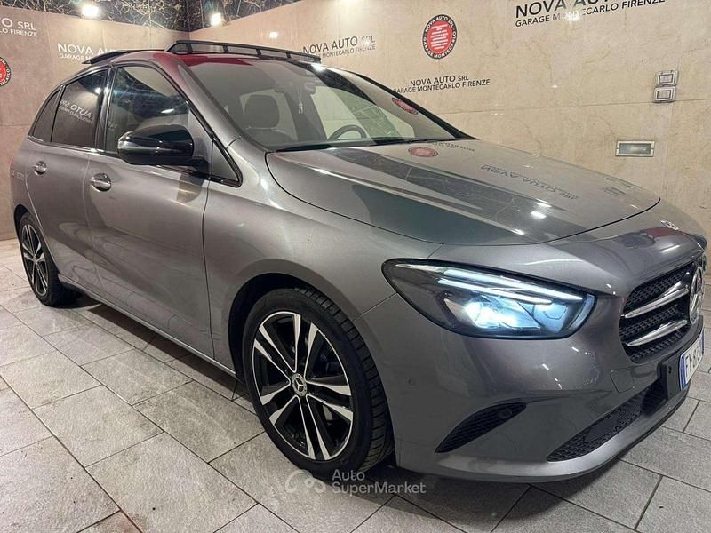 Usata Mercedes B200 Premium 150 CV (110 kW) 2019 Grigio Monovolume