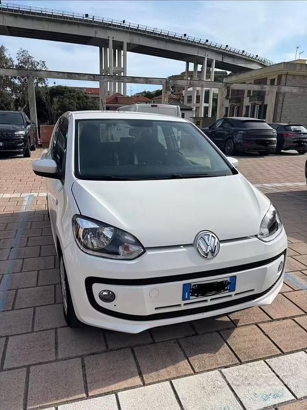 Usata VW up! 75 CV (55 kW) 2015 Bianco Utilitaria