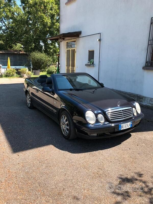 Usata Mercedes CLK230 193 CV (141 kW) 1998 Blu Cabrio