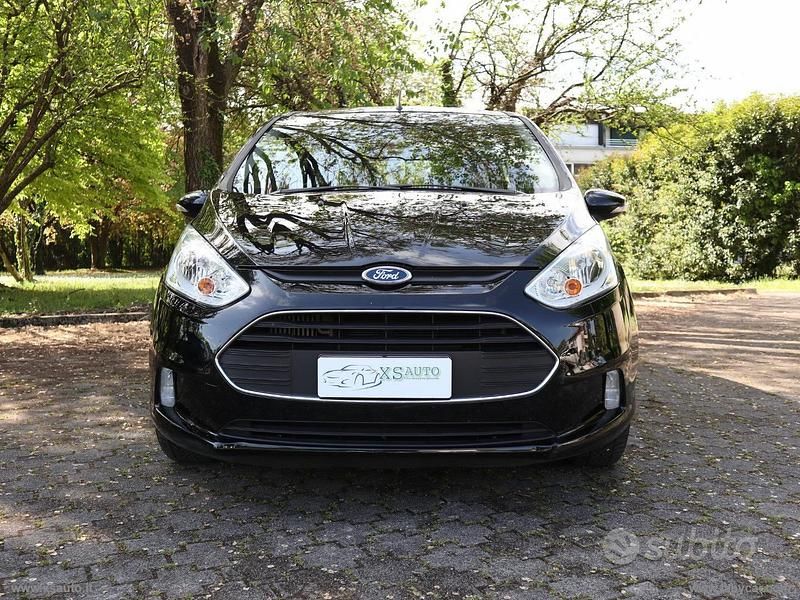 Begagnad Ford B-MAX Titanium 101 HK (74 kW) 2014 Svart Minibuss