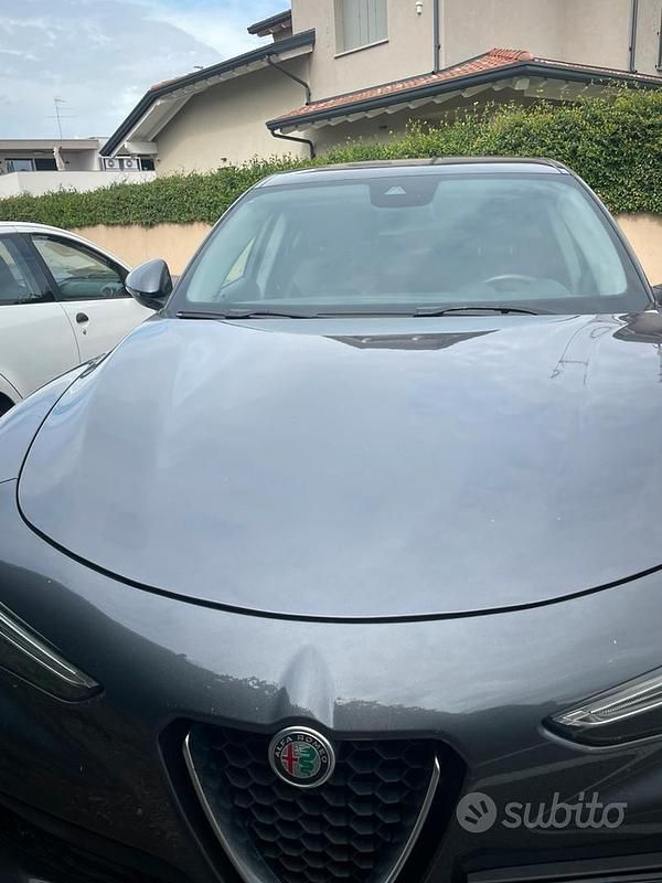 Usata Alfa Romeo Stelvio Exclusive 2018 Grigio SUV